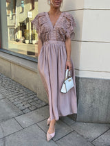 Elegant Lace Sleeveless Midi Dress