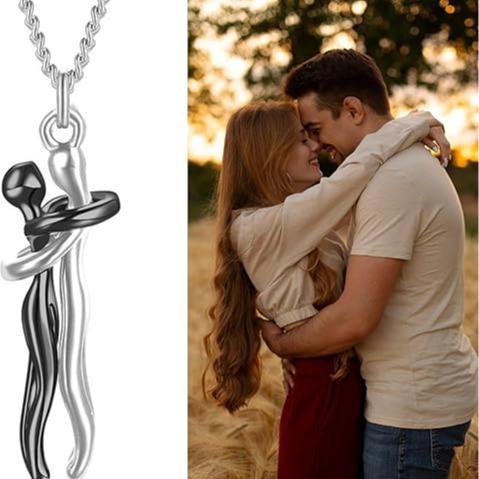 Hug Necklace